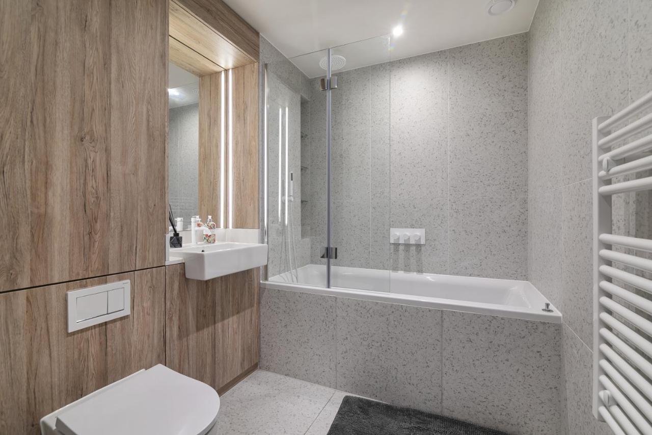 Luxury Spacious Flat With Communal Gardens And Parking Λονδίνο Εξωτερικό φωτογραφία